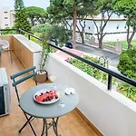 Jonathan Apartment
